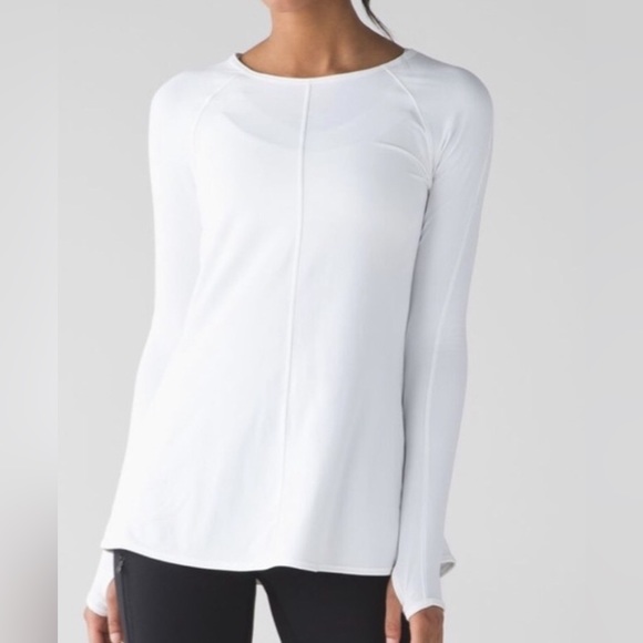 15.5”PTP SIZE 4 or SMALL LULULEMON MAKING MOVES PLEATED LONG SLEEVE WHITE TOP - Picture 12 of 16